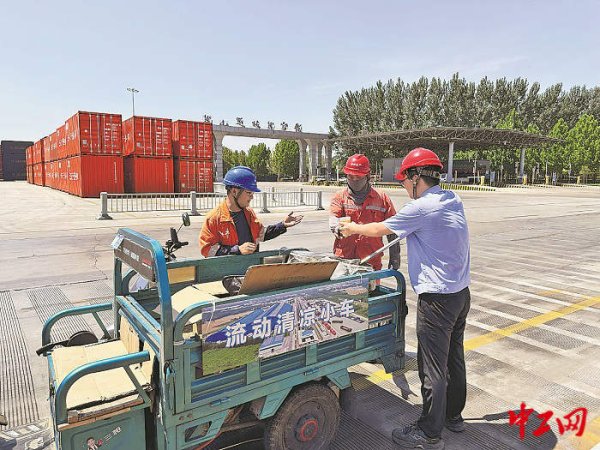 国内正规最好的配资公司 “娘家人”用心用情为户外劳动者送清凉